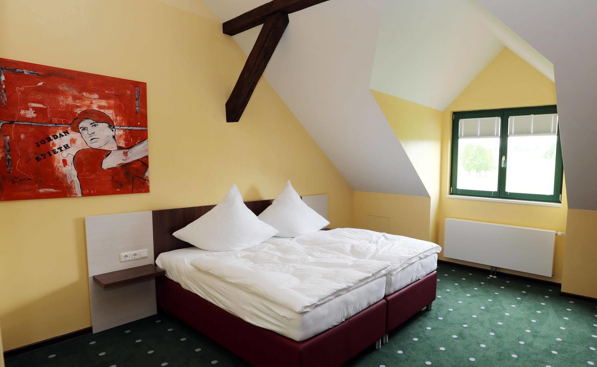 Apartments Golfpark Schlossgut Sickendorf Lauterbach (Hessen) Exterior foto