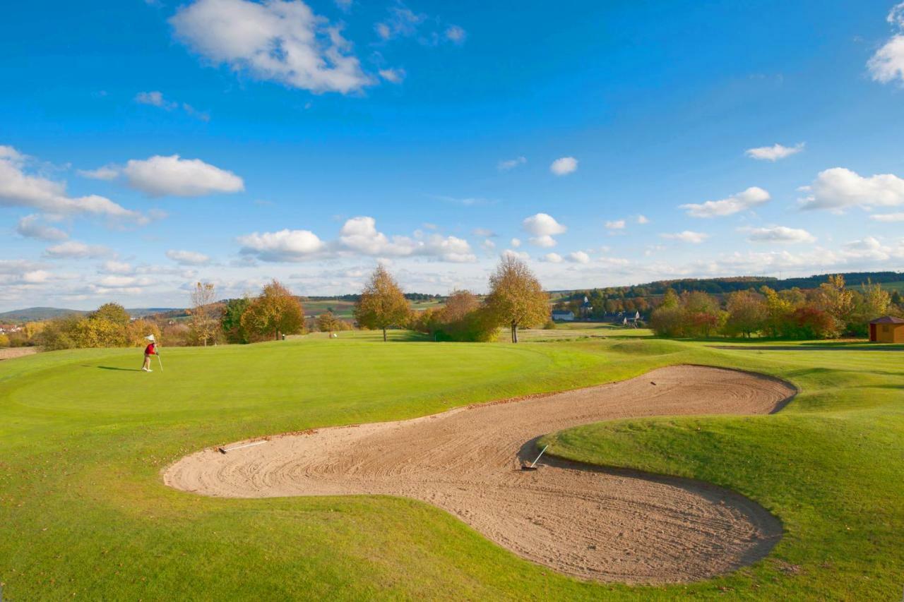 Apartments Golfpark Schlossgut Sickendorf Lauterbach (Hessen) Exterior foto