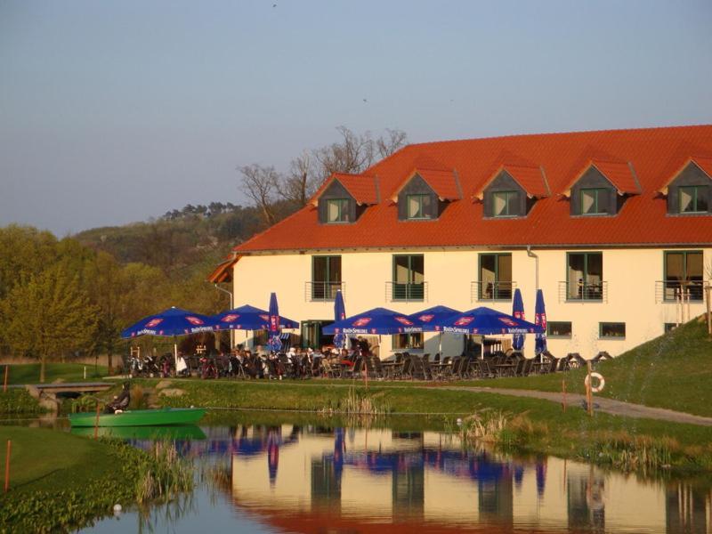 Apartments Golfpark Schlossgut Sickendorf Lauterbach (Hessen) Exterior foto